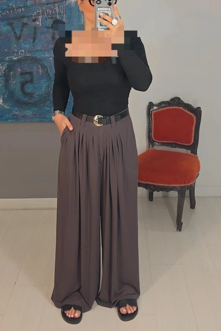 شلوار زنانه اویشو پیلی دار سبک و آزاد ترک