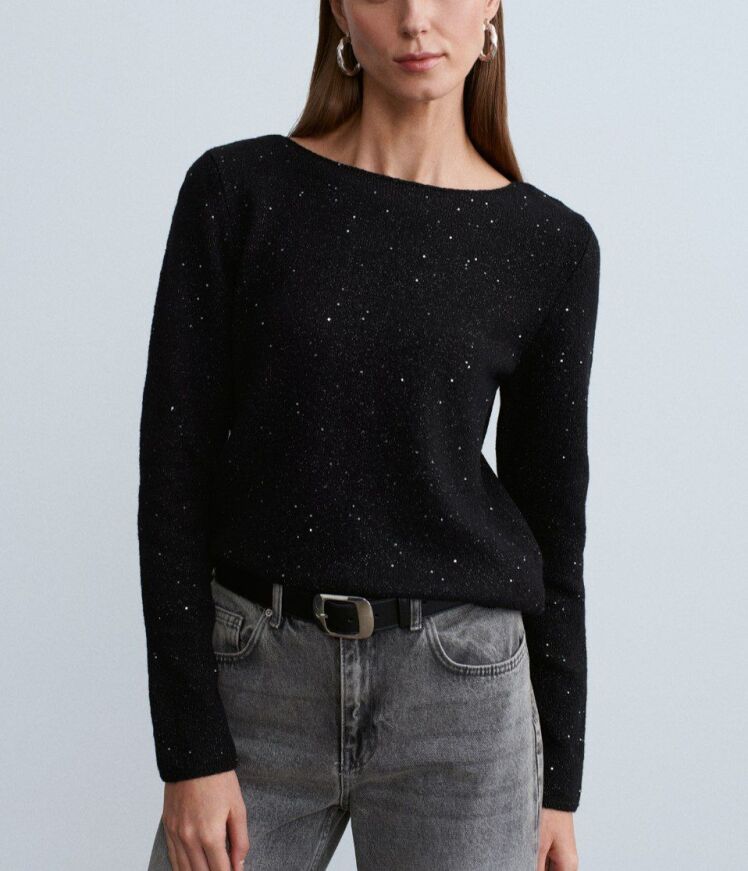 بلوز بافت بسیار ظریف مشکی شاینی